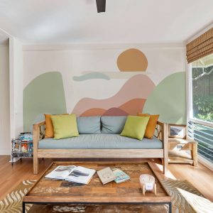 Painel Uba Design Casa instalado em sala no litoral